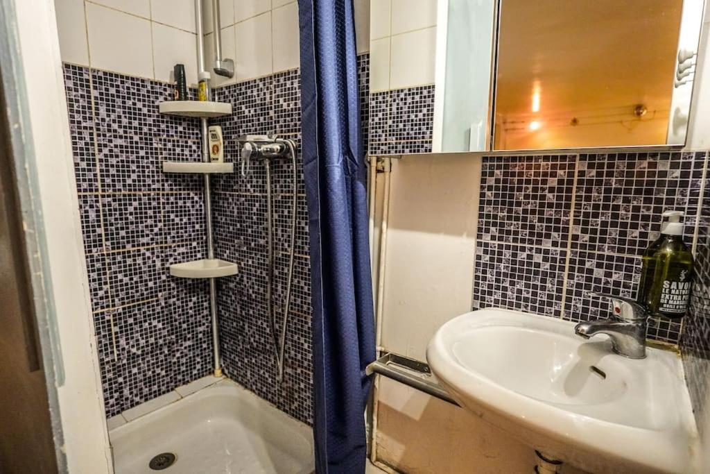 Cozy Studio In The Heart Of Paris Extérieur photo